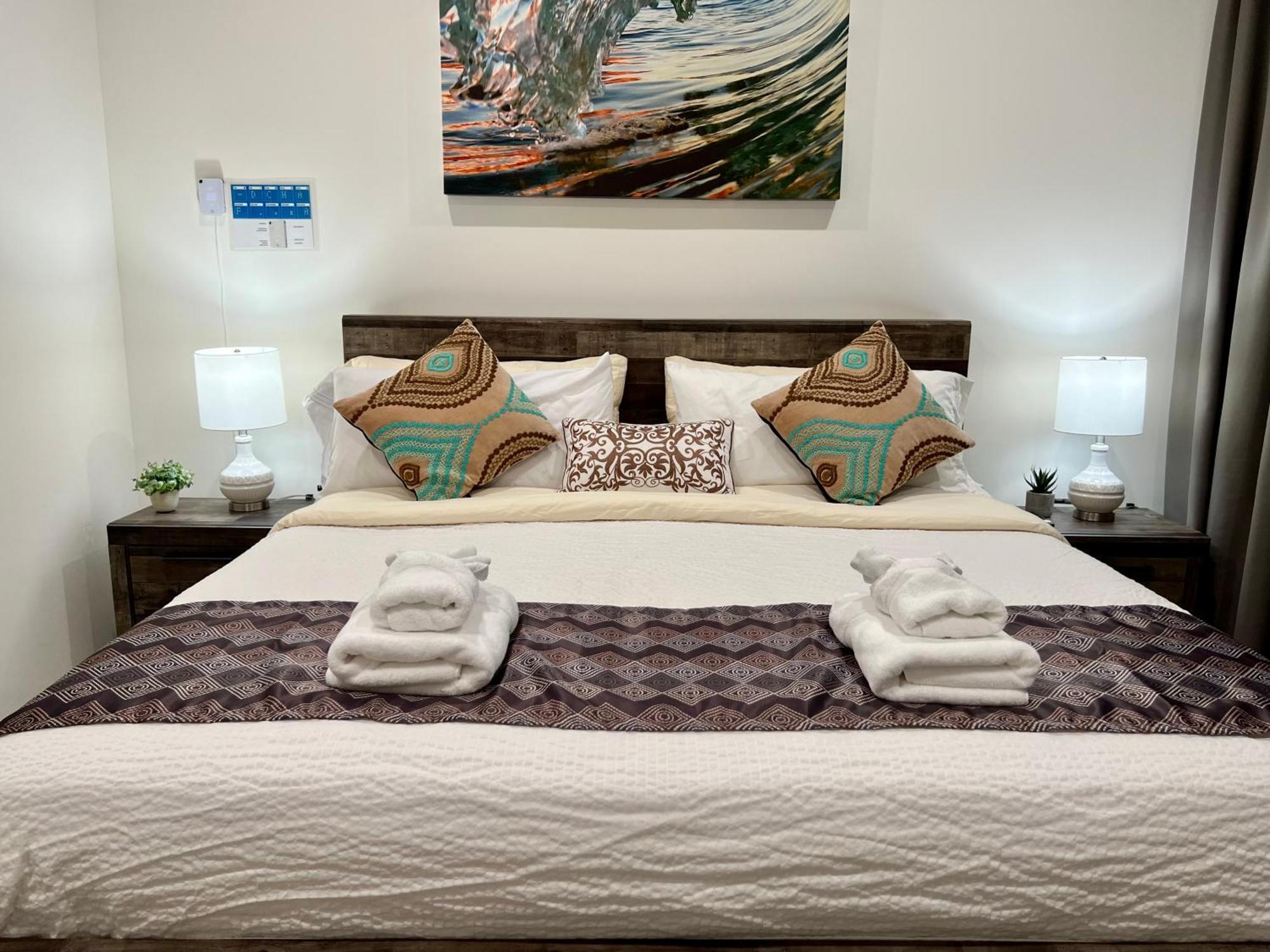 The Cove - Condo Hotel - Palm Beach Strip Экстерьер фото